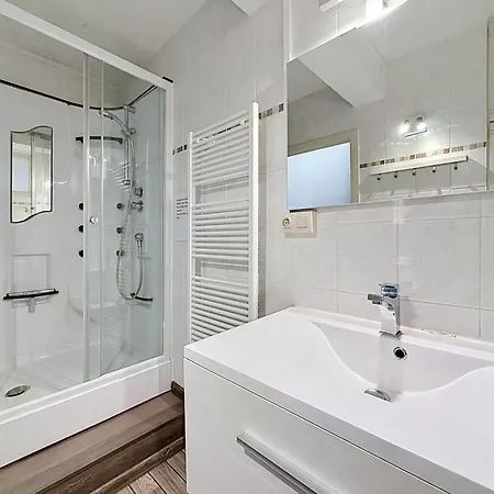 Bella Iii With Harbour View By Interhome *